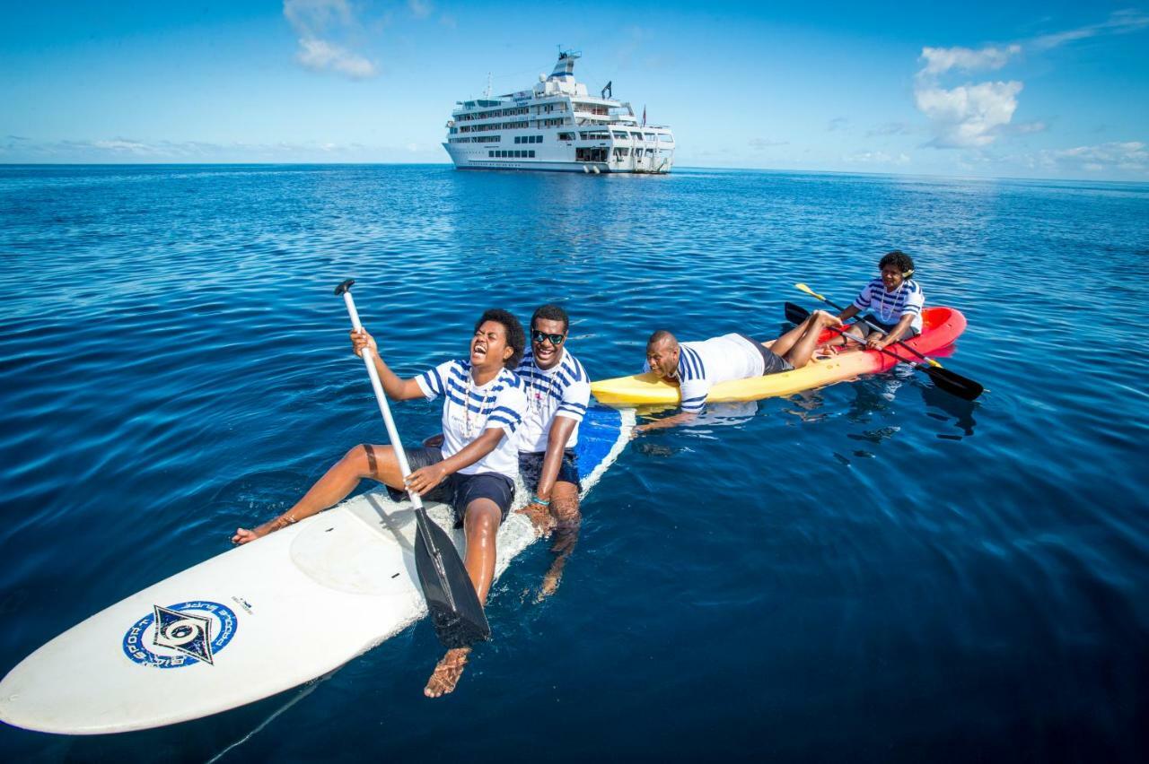 Captain Cook Cruises Fiji - Reef Endeavour Denarau Island Buitenkant foto